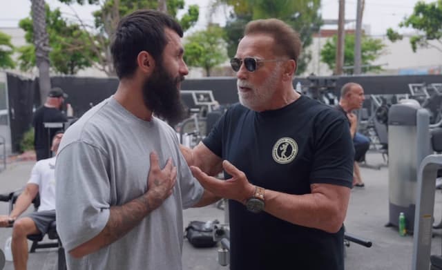 anatoly-full-story-from-15-year-old-blogger-to-training-with-arnold-schwarzenegger-yet.jpg